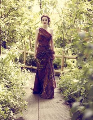 Michelle Dockery photographed by Jason Bell for Vogue UK August 2011_2.jpg